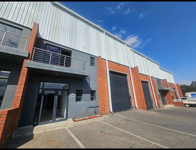 322M² WAREHOUSE TO LET IN LINBRO PARK
